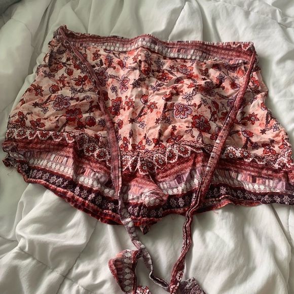 shosho Pants - Floral Shorts 